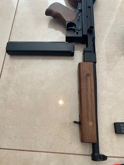 Airsoftové zbraně M1A1 a Thompson M1928A1 - 3
