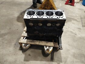 Polomotor MAN tgl 220. D0834LFL65 - 3