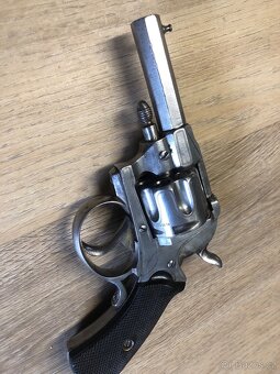 Belgický Historický Revolver 38SW - 3