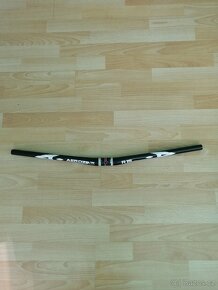 Prodám řídítka na horské kolo 760mm - 3