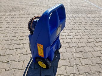 Převozní kanystr AdBlue Trolley 60l - 3