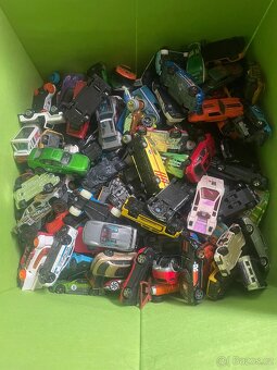 Hot wheels - 3