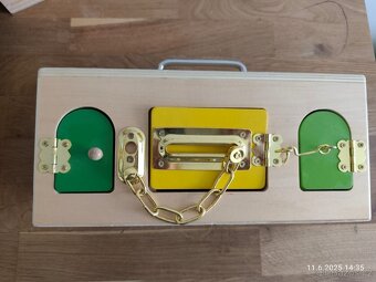 Montessori velký box se zámky - 3