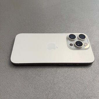 iPhone 15 Pro 256GB bílý titan, 100% baterie, bez škrábance - 3