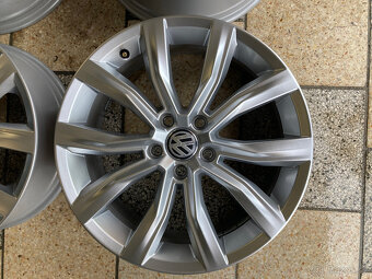 ALU disky 5x112 R18 VW T-Roc - originál - 3