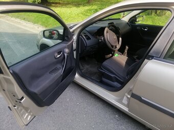 Renault Megane II 1.4 16v 74kw na opravu/dily - 3