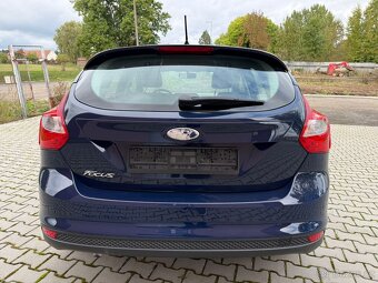 Ford Focus MK3 1.6i Benzín 77kw 2012 Serviska Nová STK DOVOZ - 3