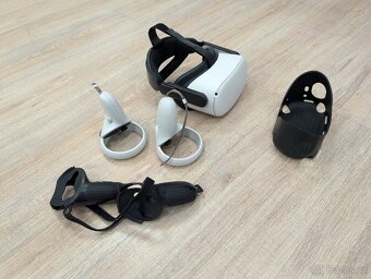 Oculus Quest 2 – 128GB + silikonové obaly - 3