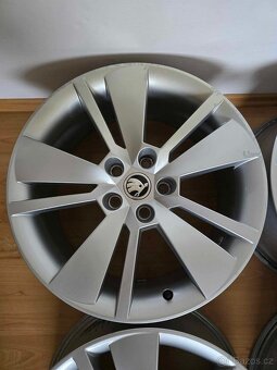 Originální alu disky Škoda Superb 3 R18 5x112 - 3