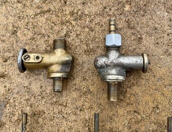 Jawa perak FJ, special, robot - paliváky - 3