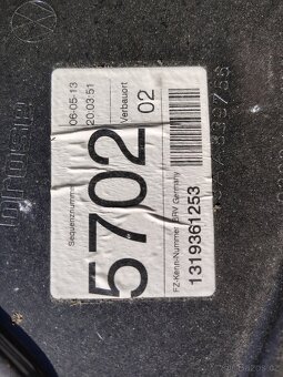 VW Passat B7 sedan zvedačka okno kliky - 3