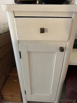 Toaletní stolek - 3