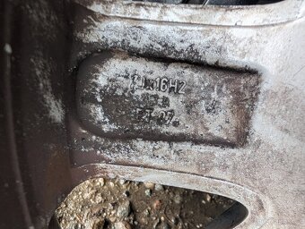 Original vw disky 7jx16H2 ET37 - 3