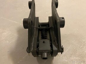 Mechanický rychloupínač pro minibagry - 3