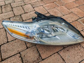 Přední pravý světlomet Ford Mondeo mk4 - 3