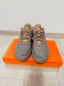 Nike Air Force 1 LX - 3