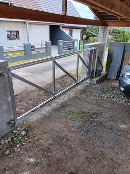 Pojezdová brána-nerez - 3