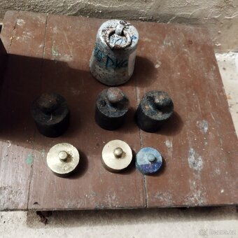 STAROŽITNÁ VÁHA - 3