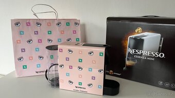 Nespresso Chiara Ferragni kavovar Essenza Mini - 3