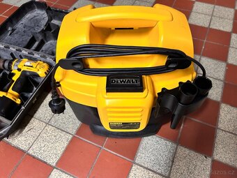 Set Dewalt aku vrtačka s příklepem + aku vysavač - 3