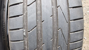 Letní pneu 235/40/19 Hankook - 3