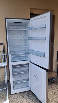 Chladnička s mrazničkou Gorenje Superior NRC61CSXL4 nerez - 3