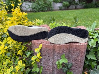X-TRINSIC K FLAT SANDAL vel.34 Chodecké sandály tmavě modrá - 3