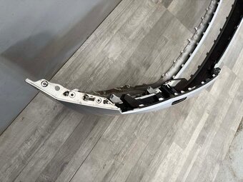 ŠKODA SUPERB 3 19-23 LIFT nárazník OST+4xPDC 3V0807221F - 3