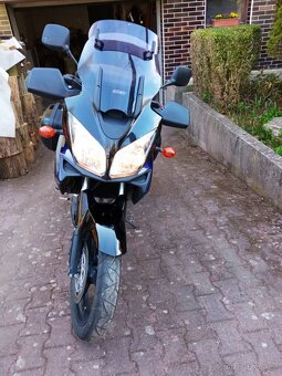 Suzuki Vstrom 1000 - 3