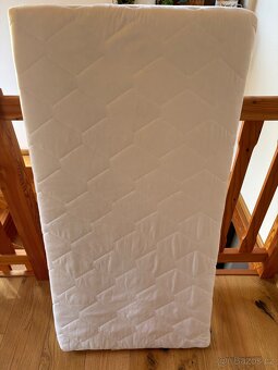 IKEA dětská postýlka - 3