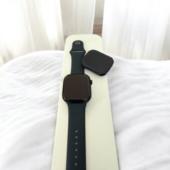 Apple Watch 10 42 mm GPS + LTE (cellular) jet black - 3