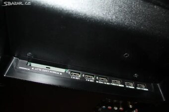 LED televizor LG 42LN570S - 3