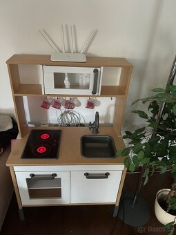 Kuchyňka IKEA s výbavou - 3