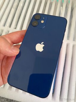 iPhone 12 64Gb opotřebený - 3
