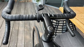 Prodám kolo TREK DOMANE SLR6 GEN4 vel 56 ve špičkovém stavu - 3