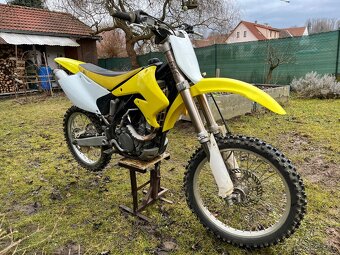 Suzuki rmz 250 - 3