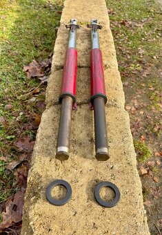 CZ 125 175 250 kývačka - přední tlumiče - 3