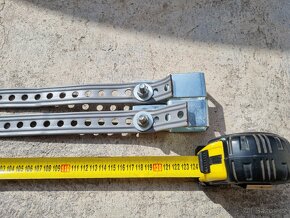 Sada k upevnění nádrže k podvozku. - 3