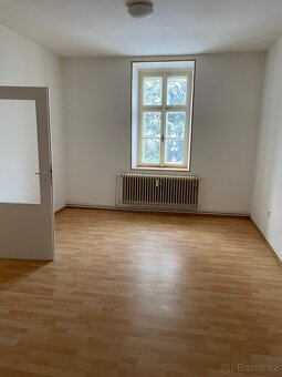 Pronájem bytu 2+1 ve Vrchlabí - 3