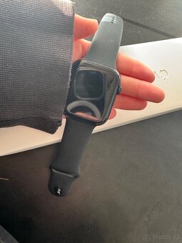 Apple Watch 8 45mm jako nové - 3