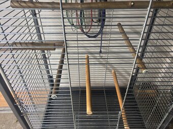 Krásná chromová klec - 3