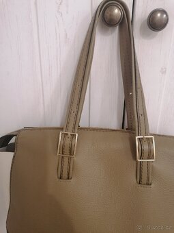 Kožená kabelka Furla - 3