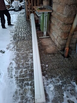 Markýza 4m bílá Thule omnistor - 3