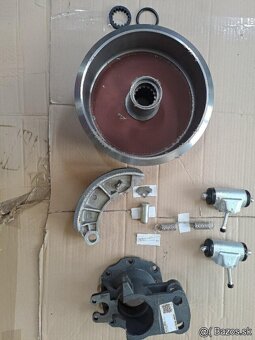 drzak čeľusti na Zetor - 3