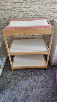 Přebalovací pult s podložkou - 3