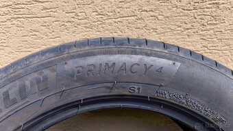 Pneu letní Michelin Primacy 4 215_55 R17 - 3