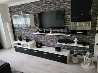 Prodám obývací stěnu, sedačku a stolek. - 3
