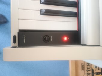 Prodám digitální piano - 3