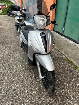 Piaggio Beverly 350 i.e. Sport Touring (2016) velmi pěkný - 3