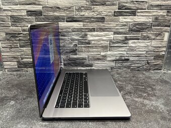 MacBook Pro 16" 2019 i7 / 16GB / 500GB / Pro 5300M - 3
